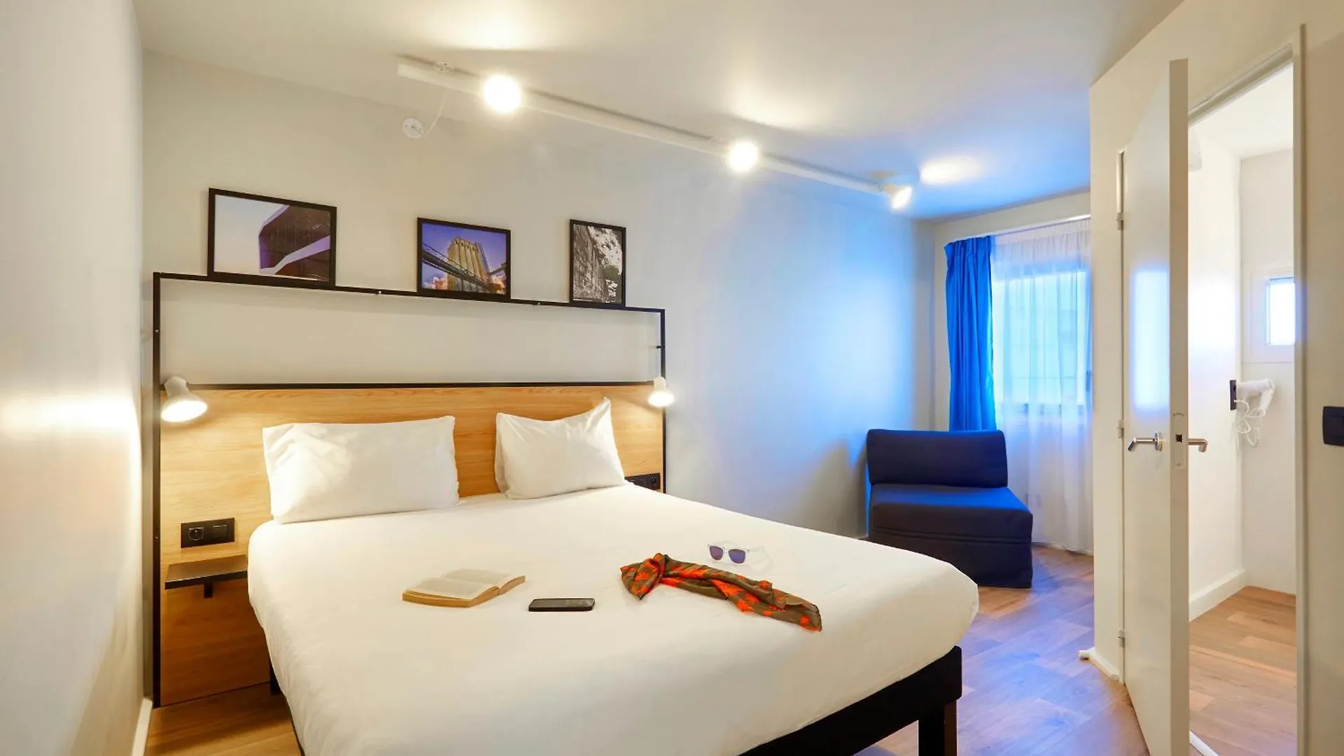 Ibis Lorient Centre Gare Hotel