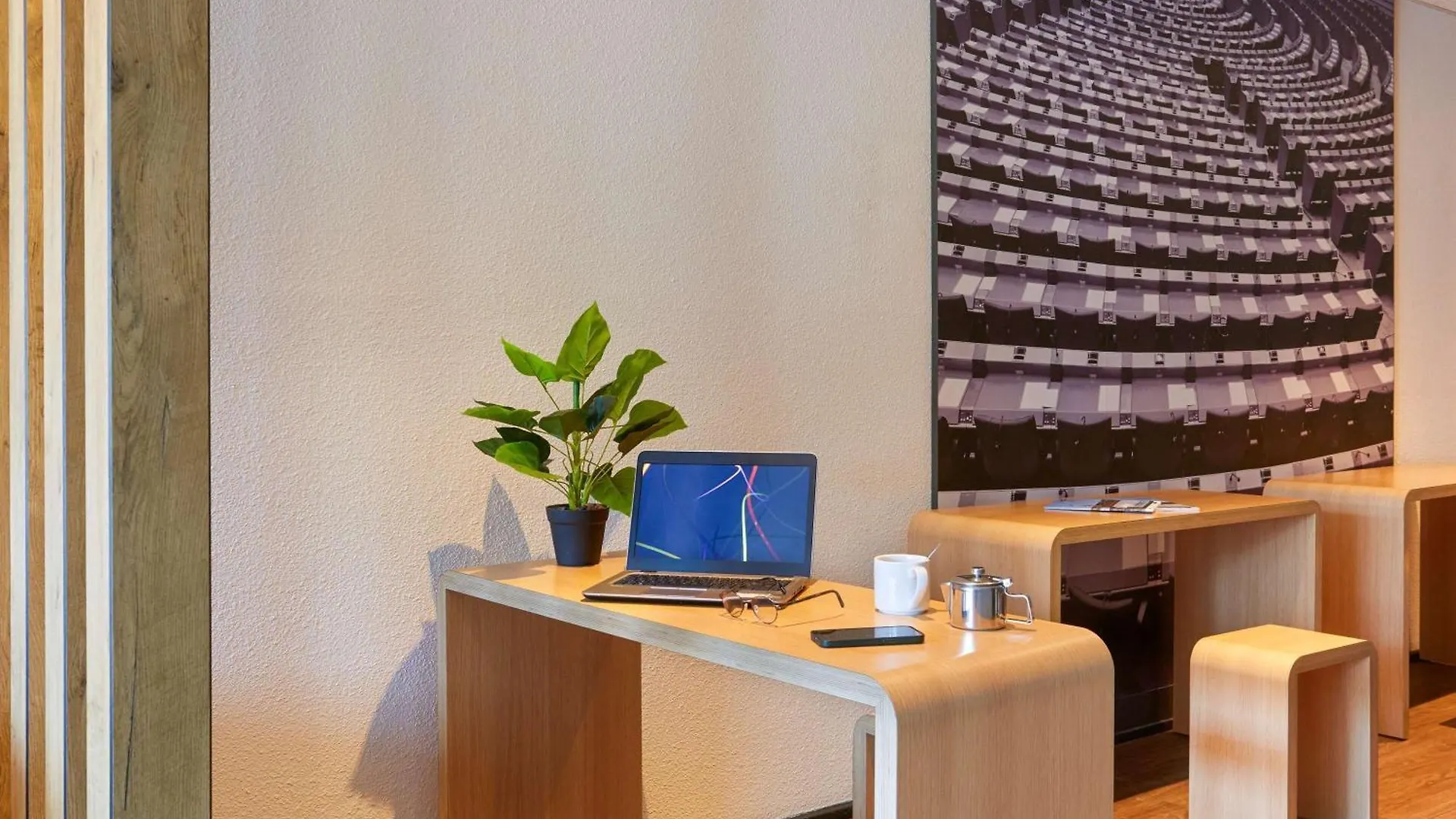 Ibis Lorient Centre Gare Hotel