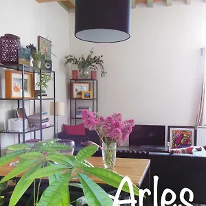 appartement-arles-centre-historique.fr-provencehotel.com/